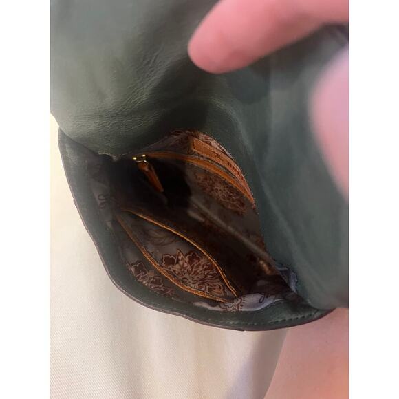 Hobo Gren Leather Crossbody - Picture 5 of 7